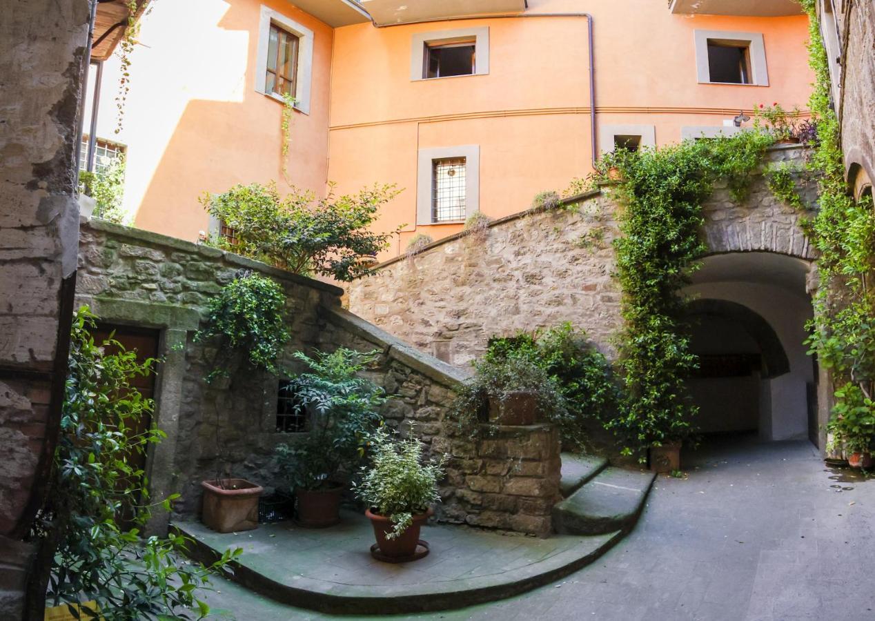 La Rosa Scarlatta Daire Viterbo Dış mekan fotoğraf