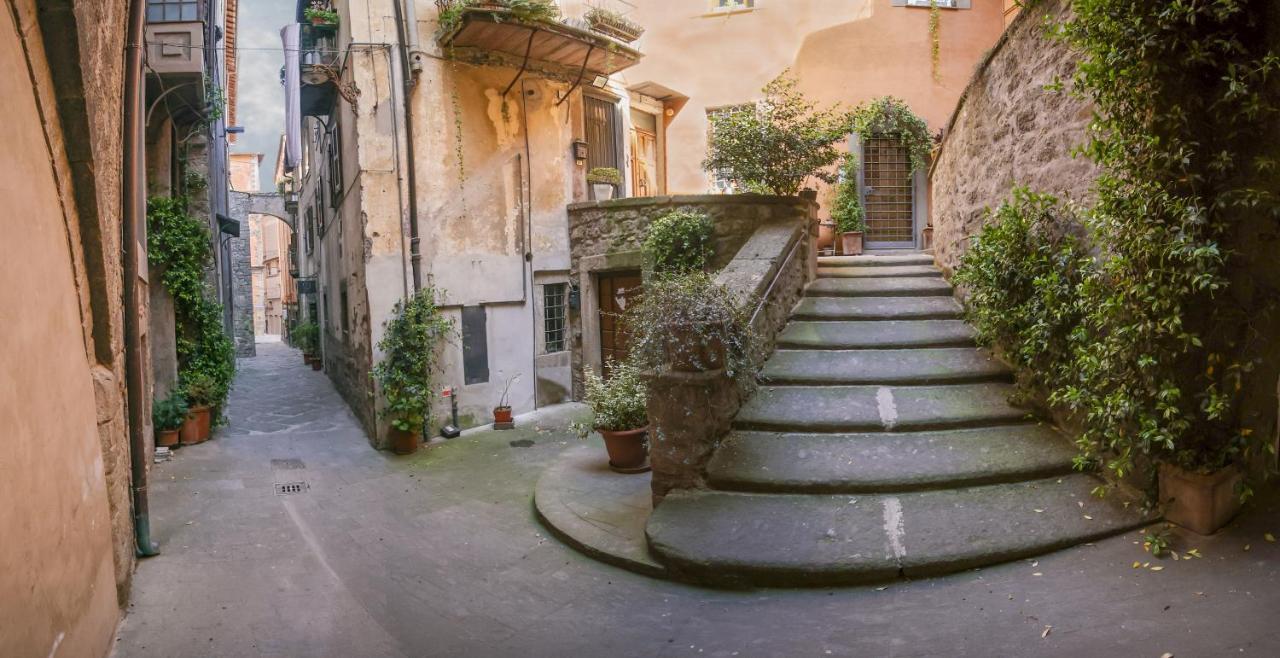 La Rosa Scarlatta Daire Viterbo Dış mekan fotoğraf